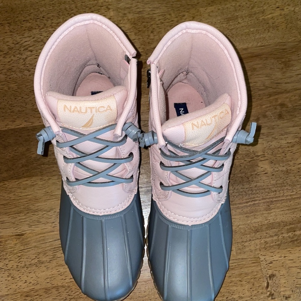 Women’s Pink and Gray Cold Weather Boot - Picture 3 of 6